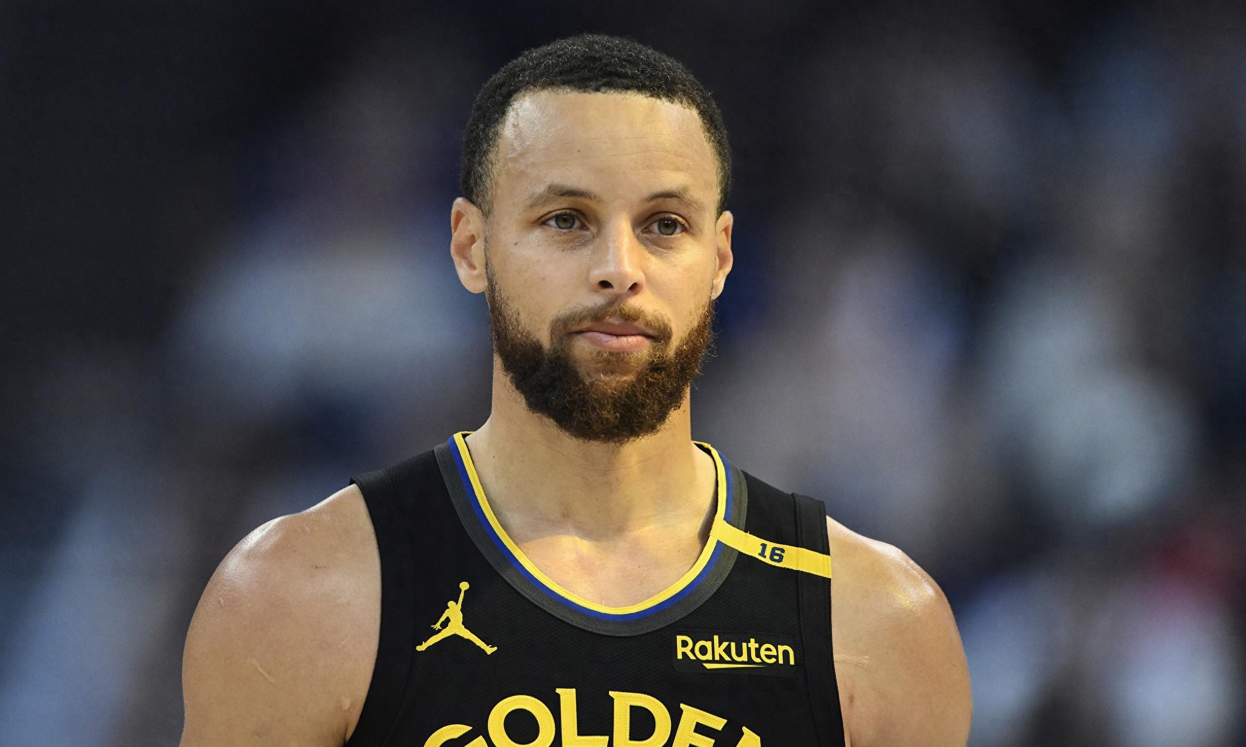 队报专访卡卢卢：阅读和电影是我生命中的重要部分（卡卢卢接受《队报》专访：阅读与电影是我生命中不可或缺的一部分）