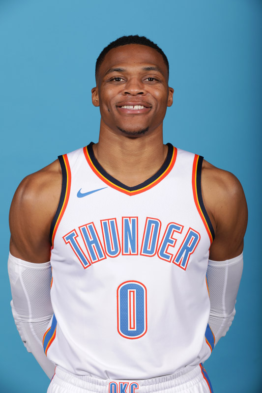 手感不佳！希罗半场11中2拿10分，正负值-14全场最低（状态低迷！希罗半场11投仅2中取10分，正负值-14全场垫底）