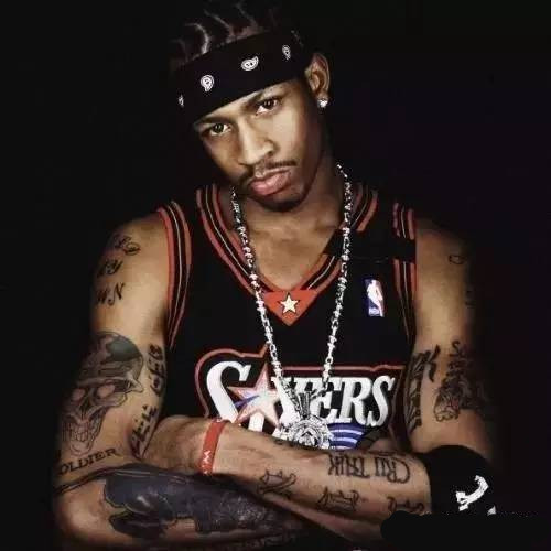 巴黎圣日耳曼内马尔帽子戏法（内马尔为巴黎圣日耳曼上演帽子戏法）