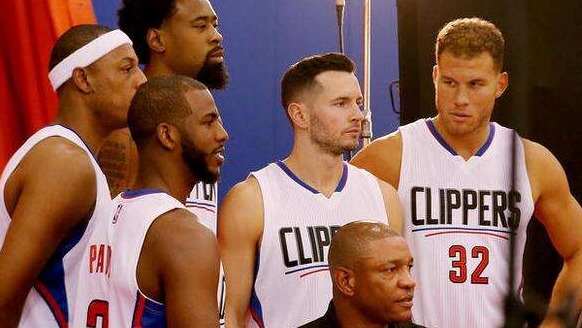 输给米兰后拉齐奥对主裁判不判罚点球不满，决定新闻沉默（不满主裁漏判点球，拉齐奥负于米兰后宣布新闻静默）