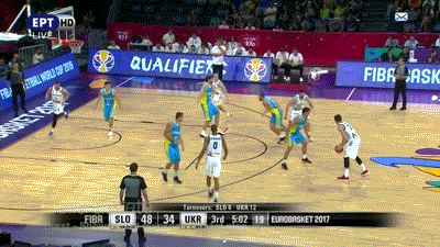 发布仅4个小时后，梅西造访诺坎普社媒动态点赞已突破1000万（上线仅4小时，梅西造访诺坎普社媒帖获赞超1000万）