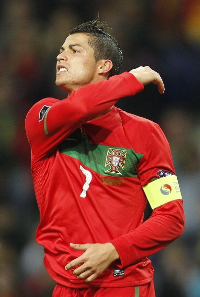 鲁比亚莱斯：所有西甲球队都抗议过VAR的使用，皇马就一两次（鲁比亚莱斯称西甲各队都曾抗议VAR，皇马仅一两回）