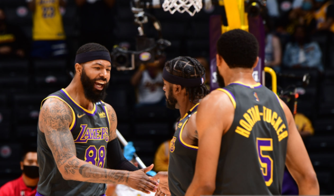 西甲对皇家马德里声明的有力回应：视听权收入分配争议再起波澜（西甲强硬回击皇马声明：转播收入分配争端再燃）