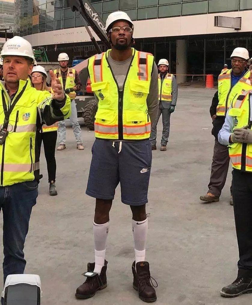 皇社教练：梅里诺像神一样；奥萨苏纳不降级可能没有如今的他（皇社主帅：梅里诺如神；若奥萨苏纳未降级，未必有今日的他）