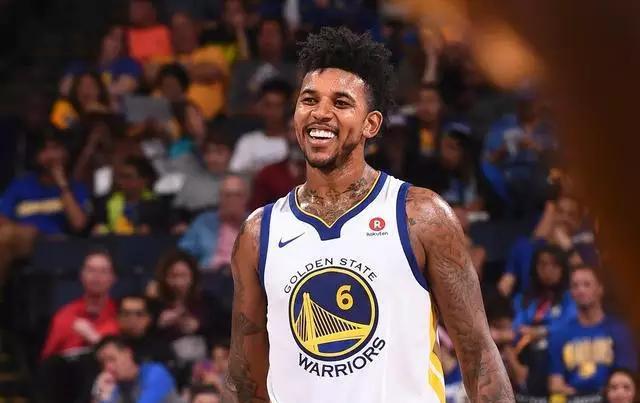 官方：李海新当选2025赛季中超金哨，唐顺齐当选银哨，傅明当选铜哨（官方公布：2025赛季中超金哨李海新，银哨唐顺齐，铜哨傅明）