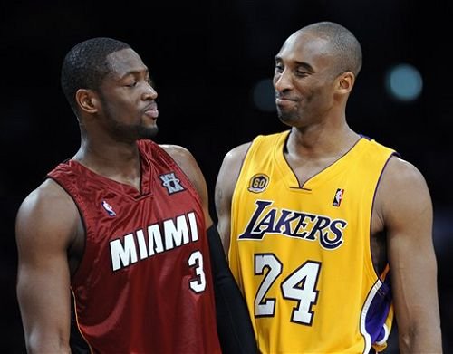 NBA交易市场动态：湖人完成外援签约,（NBA交易市场新动向：湖人敲定外援签约）