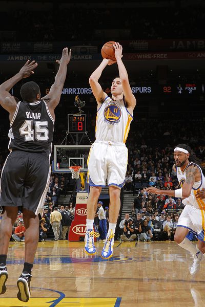 由于薪资微薄，意大利新闻工作者宣布在11月28日罢工（抗议低薪，意大利记者定于11月28日罢工）