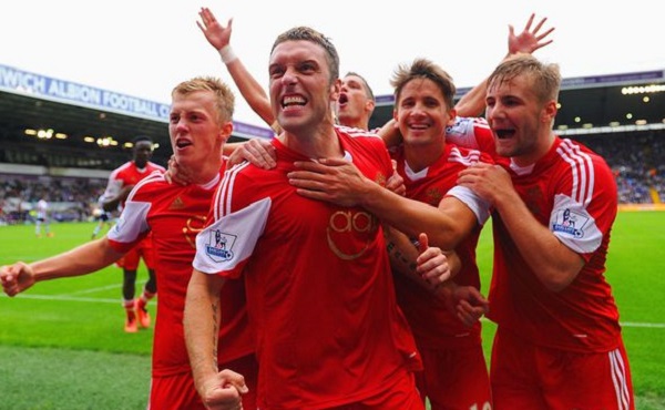 找回状态！爱德华兹半场10中7轰21分