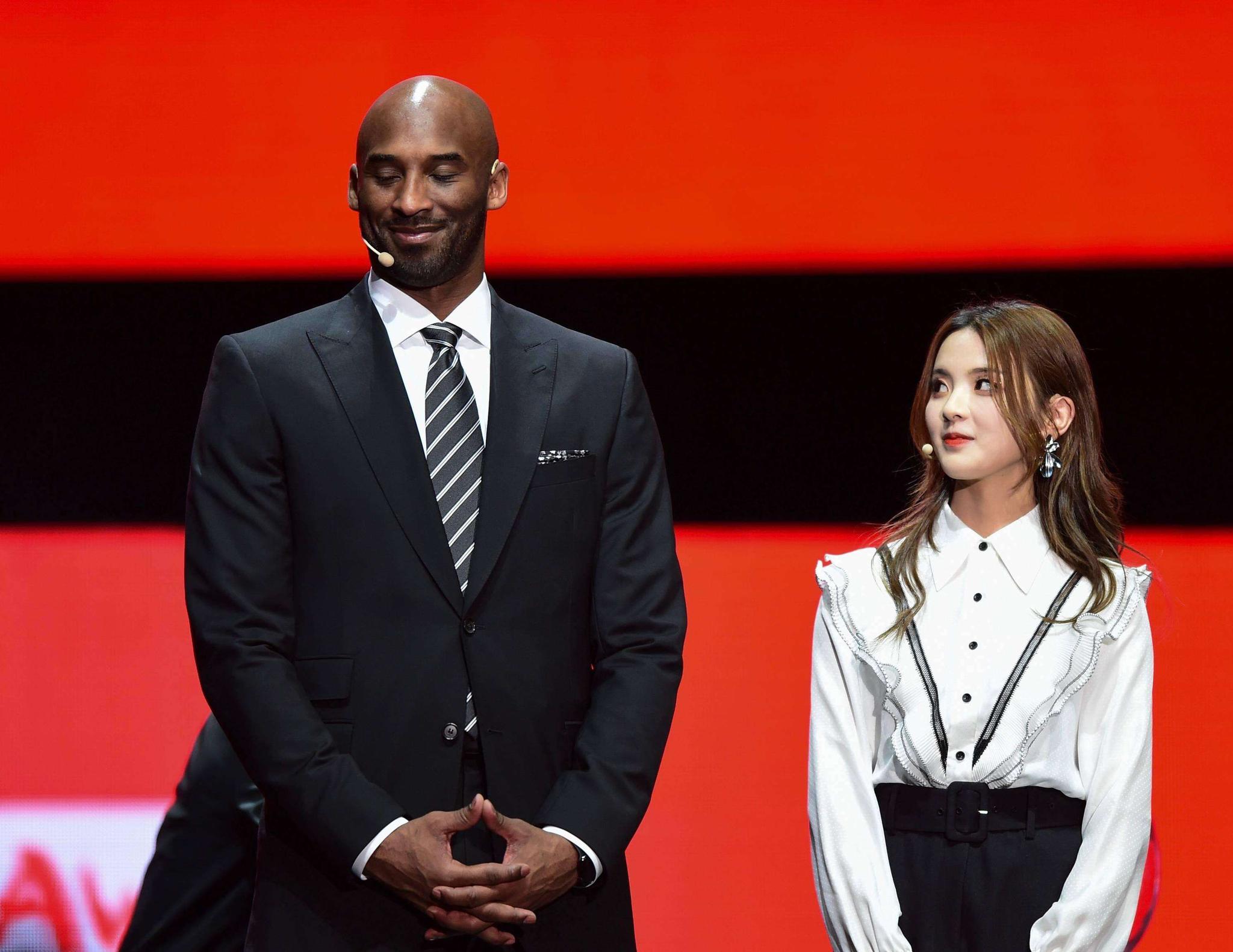 法尔克：凯恩与拜仁愿意续约至2028年，他愿意世界杯后再谈（法尔克：凯恩与拜仁倾向续约到2028，世界杯结束后再谈判）