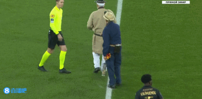 雷迪克：马刺防守策略和太阳类似，让东里出手高难度中投